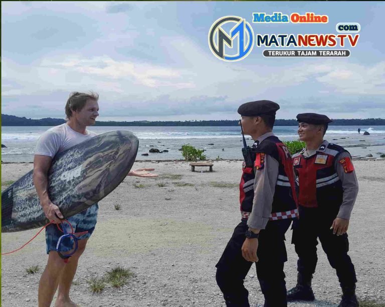SAT SAMAPTA POLRES NISEL Jaga Keamanan Wisatawan Di Libur Lebaran Idul Fitri 1445 H