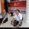 Kapolsek Tanah Jawa Gelar Jumat Curhat di Masjid Uswatud Hasanah: Ajak Warga Jaga Kamtibmas dan Pera...