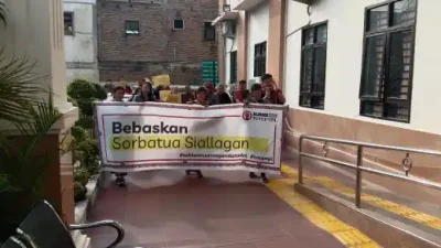 Polsek Perdagangan Amankan Aksi Unjuk Rasa Aliansi Gerakan Rakyat Tutup TPL di PN Simalungun