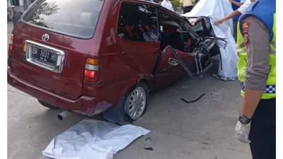 Pengemudi Toyota Kijang Tewas Tertimpa Kontainer di Bundaran KIM II Akibat Rem Blong