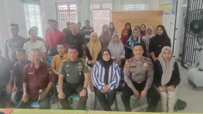 Kapolsek Rambutan Beri Sosialisasi dan Pelatihan Pemadaman Kebakaran di Musim Kemarau