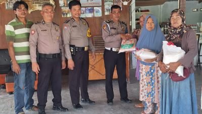 Polsek Indrapura Peduli, Salurkan Bantuan Sembako untuk Kaum Duafa di Desa Sei Suka