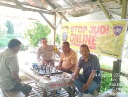 Bhabinkamtibmas Polresta Deli Serdang Edukasi Warga Tentang Bahaya Judi Online