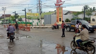 Kanit Samapta Polsek Labuhan Ruku Laksanakan Strong Point di Simpang Empat Tanjung Tiram