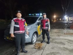 Polsek Lima Puluh Gelar Patroli Malam untuk Jaga Kamtibmas di Jalinsum Lima Puluh