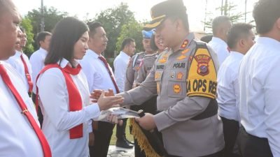 Kapolres Batubara Berikan Penghargaan kepada Personil Sat Reskrim Berprestasi