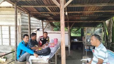 Polsek Kotapinang Lakukan Giat Sambang dan Sosialisasi Jelang Pilkada 2024 di Desa Simatahari