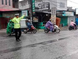 Personel Satlantas Polres Batu Bara Laksanakan Pengaturan Lalu Lintas di Sejumlah Titik Rawan