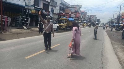 Personel Satlantas Polres Batu Bara Gelar Pengaturan Lalu Lintas di Beberapa Titik Strategis