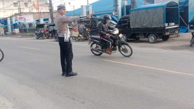Personel Sat Lantas Polres Batu Bara Gelar Pengaturan Lalu Lintas di Beberapa Titik Strategis