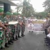 Kapolsek Tanah Jawa Wakili Kapolres Simalungun Ucapkan Selamat HUT TNI ke-79 di Yonif 122 Tombak Sak...