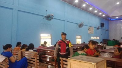 Polsek Medang Deras Gelar Patroli di Gereja HKBP Pagurawan, Berikan Rasa Aman Saat Ibadah Minggu