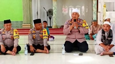 Polres Langkat Gelar Jumat Curhat di Masjid Raya Bitrul Tajriyah