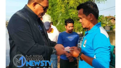 Muhammad Dahnil Ginting Beri Bantuan untuk Korban Banjir di Desa Bagan Percut