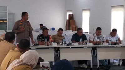 Kapolsek Lima Puluh Hadiri Rapat Koordinasi Latihan Pencak Silat PSHT di Desa Mangkai Baru