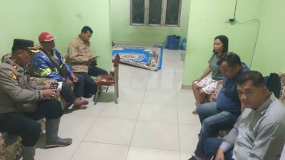 Kapolsek Tanah Jawa Tanggap Insiden Pelemparan Di Rumah Kades Bosar Nauli