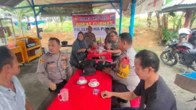 Polsek Lima Puluh Gelar Program “Jumat Curhat” untuk Perkuat Kamtibmas di Desa Perkebunan Dolok