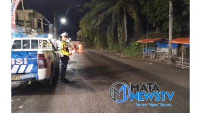 Personel Pos Lantas Polsek Sungai Kanan Gelar Patroli Blue Light di Jalinsum Langgapayung