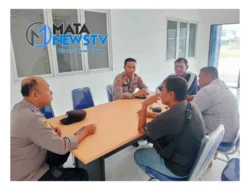 Kapolsek Indrapura Gelar Sambang Cooling System untuk Jaga Kondusivitas Pasca Pilkada 2024