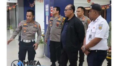 Kapolrestabes Medan Cek Pos Pengamanan Nataru di Stasiun Kereta Api