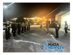Personel Polres Batu Bara Gelar Patroli Malam Ops Lilin Toba 2024 Antisipasi Kemacetan dan Kejahatan