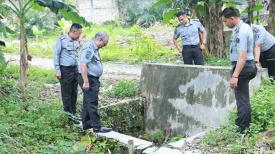 Kalapas Rantauprapat Tinjau Saluran Pembuangan Air di Lapas Rantauprapat