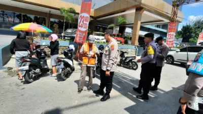 Polres Pematangsiantar Berikan Pembinaan kepada Dua Juru Parkir Liar