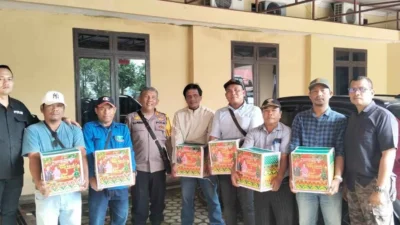 Kapolres Simalungun Berikan Paket Natal kepada Insan Pers, Apresiasi Mitra Kerja