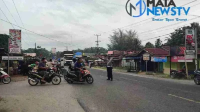 Personel Polsek Torgamba Laksanakan Gatur Lalin Pagi di Simpang SMP 6 Sp. Mulia Cikampak