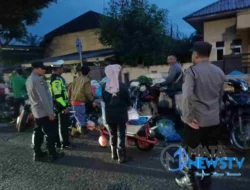 Patroli Preventif Polsek Kotapinang Antisipasi Gangguan Kamtibmas di Pusat Pasar Inpres
