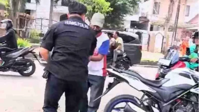 Humas Polrestabes Medan Gelar Kegiatan “Jum’at Berbagi” untuk Masyarakat