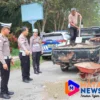 Sat Lantas Polres Batubara Tutupi Jalan Berlubang untuk Cegah Kecelakaan