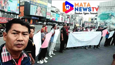 Puluhan LSM dan Wartawan Geruduk DPRD Sumut, Desak Presiden Copot Menteri Yandri Susanto