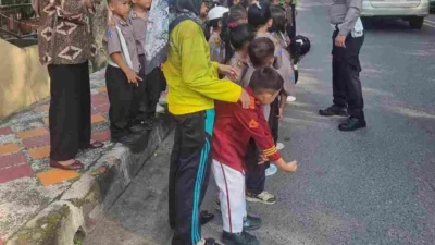Polres Labuhanbatu Gencarkan Penyuluhan Keselamatan Berlalu Lintas di TK Kemala Bhayangkari