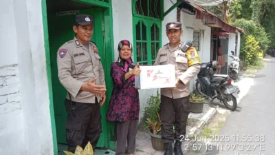 Sambut Hari Bhayangkara ke 79, Polsek Siantar Barat Berikan Bansos di 2 (dua) Lokasi