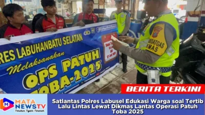 Satlantas Polres Labusel Edukasi Warga soal Tertib Lalu Lintas Lewat Dikmas Lantas Operasi Patuh Toba 2025