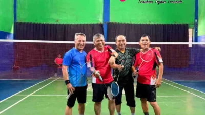 Semarak HUT RI ke -80, President Director PT BNCT Ramaikan Pertandingan Bulu Tangkis
