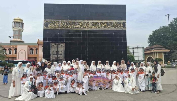 RA Bunayya Marelan Tanamkan Cinta Baitullah kepada Anak Sejak Dini Lewat Manasik Haji