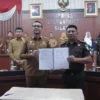 Bupati Labusel Teken MoU Jaksa Sahabat Pendidik, Perkuat Sinergi Wujudkan Pendidikan Aman