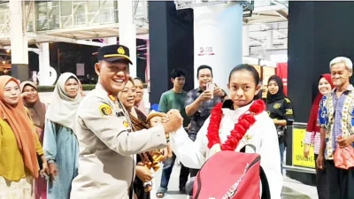 Usai Menang 5-0 atas Singapura, Polsek Air Putih Jemput dan Kawal Pemain Timnas Putri U-17 Asal Batu Bara