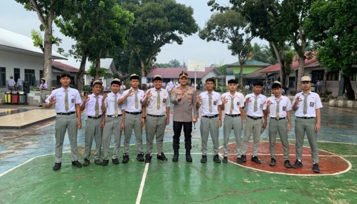 Kapolres Binjai Tekankan Disiplin dan Bahaya Narkoba Lewat Program POLIDIK di SMA Negeri 3