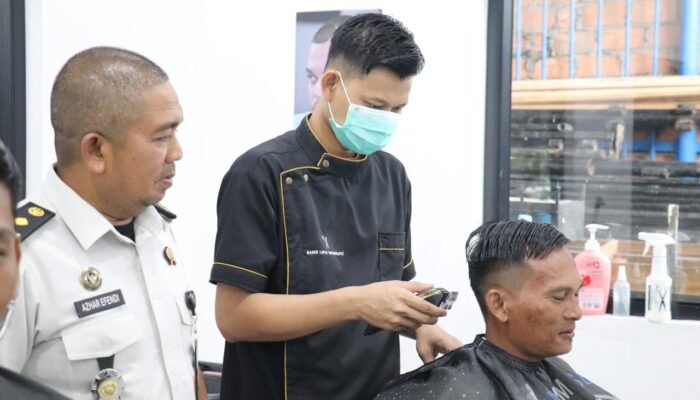 Lapas Rantauprapat Bekali Warga Binaan Keterampilan Pangkas Rambut demi Bekal Kemandirian