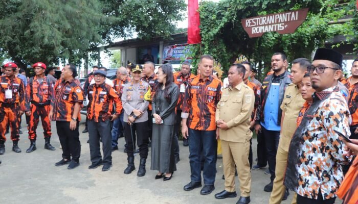 Kapolres Sergai Hadiri Penanaman 100.000 Pohon di Pantai Romantis